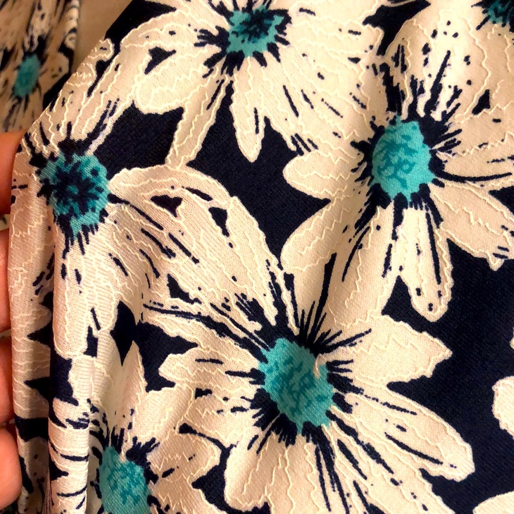 NWT Daisy Print Front Knot Dress - Picture 11 of 12